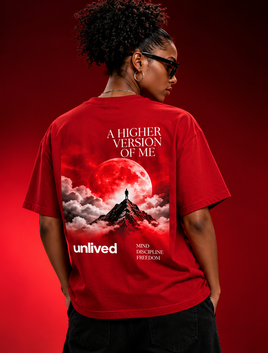 T-shirt rouge porté